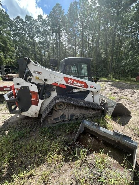 Bobcat T86 لوادر انزلاقية التوجيه
