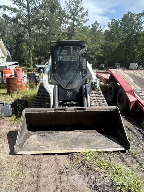 Bobcat T86 لوادر انزلاقية التوجيه