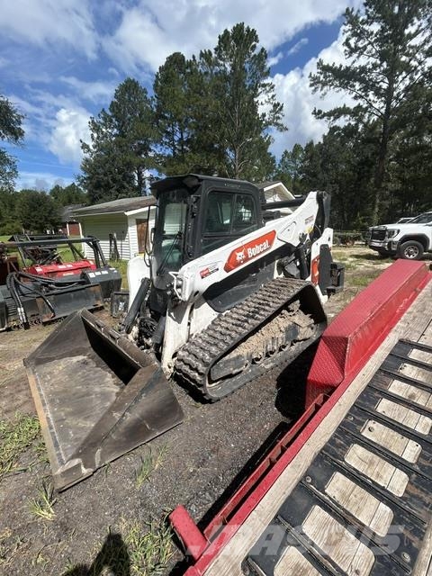 Bobcat T86 لوادر انزلاقية التوجيه