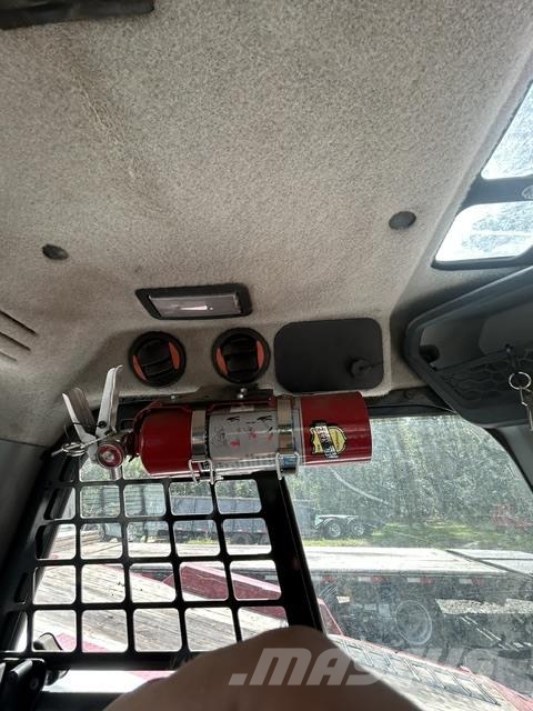 Bobcat T86 لوادر انزلاقية التوجيه