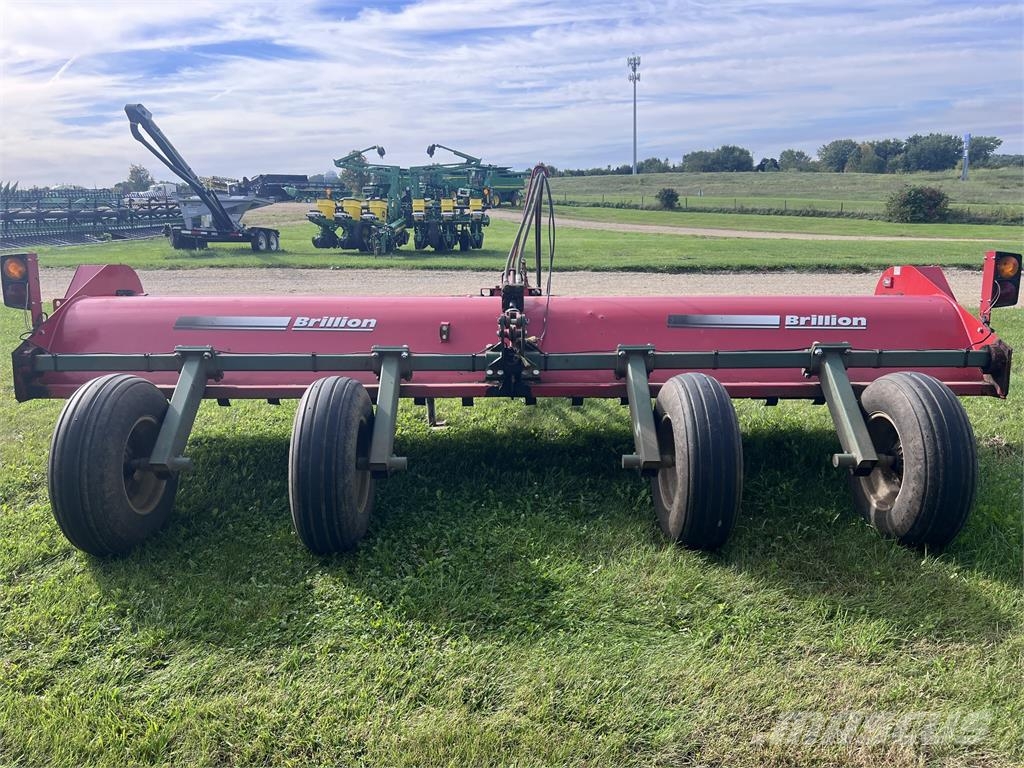 Brillion FS-1806-1 Измельчители тюков