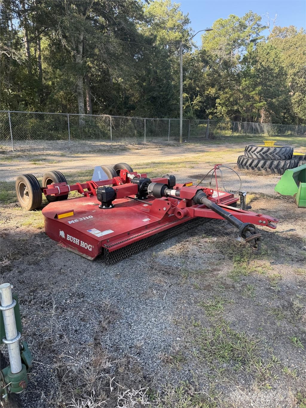 Bush Hog 3110R Dérouleuse, pailleuse