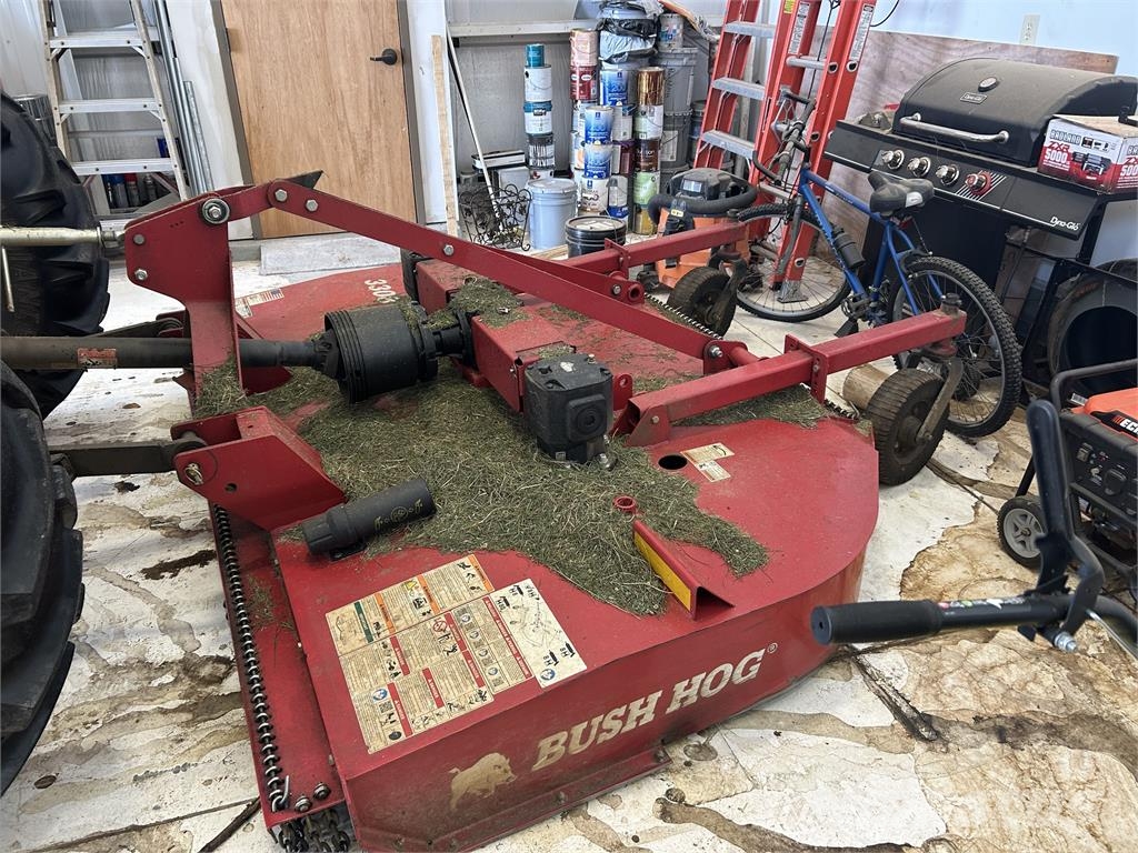 Bush Hog 3308R-2 Ballenschredder, -schneider und -wickler