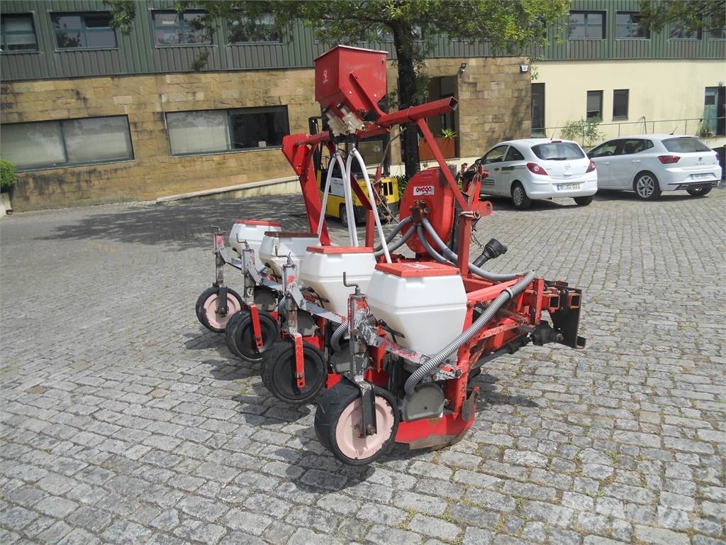 Carraro 4 linhas Сеялки
