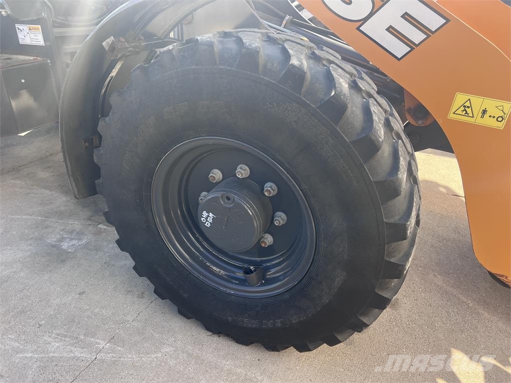Case IH 221F Φορτωτές με λάστιχα (Τροχοφόροι)