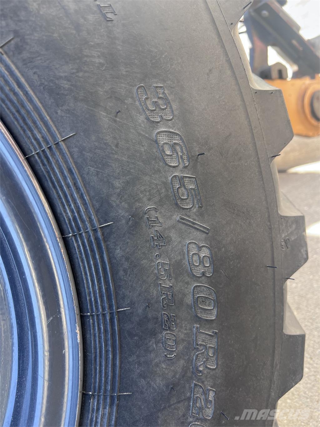Case IH 221F Φορτωτές με λάστιχα (Τροχοφόροι)