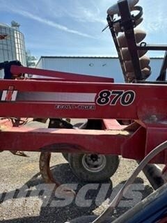 Case IH 870 チゼルプラウ