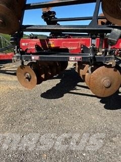 Case IH 870 チゼルプラウ