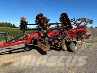 Case IH 870 チゼルプラウ