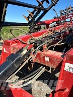 Case IH 870 チゼルプラウ