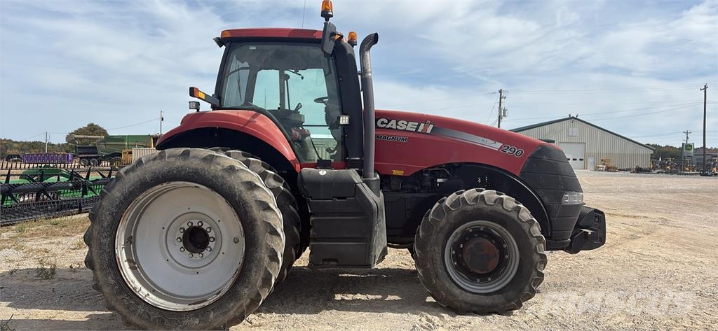 Case IH Magnum 290 Traktori