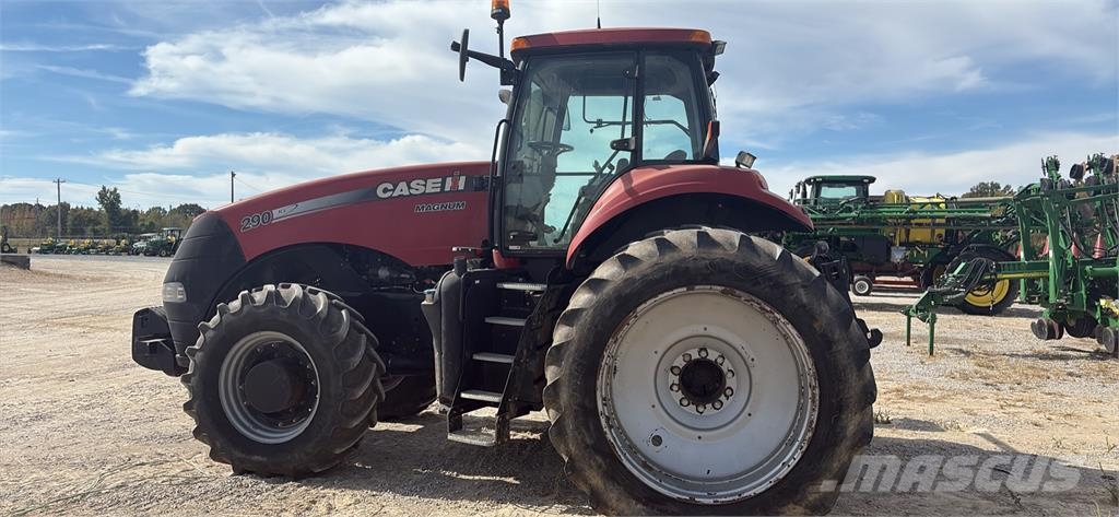Case IH Magnum 290 Traktori
