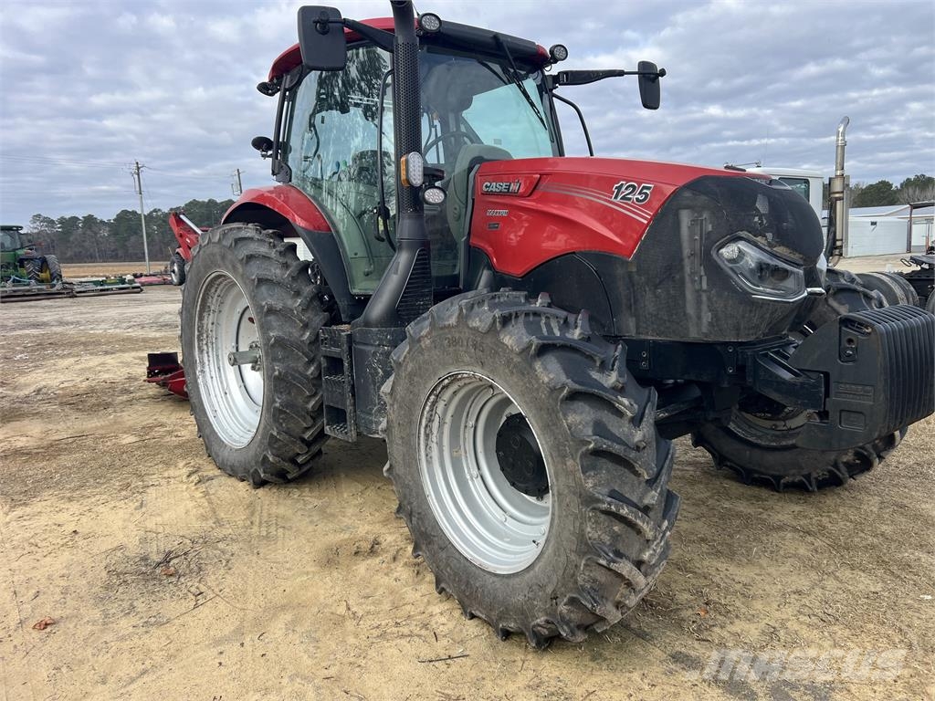 Case IH Maxxum 125 T4B 소형 트랙터