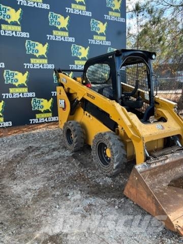 CAT 272D3 Малі навантажувачі
