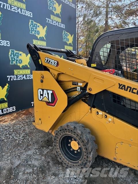 CAT 272D3 Малі навантажувачі