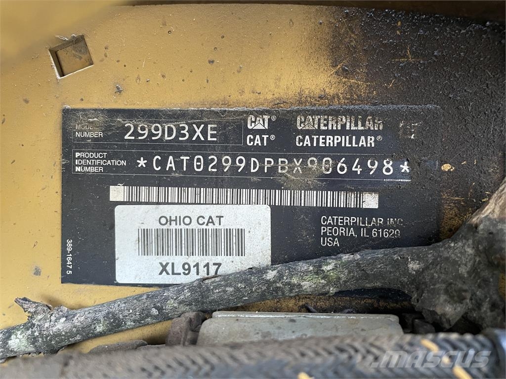 CAT 299D3 XE 小型装载机