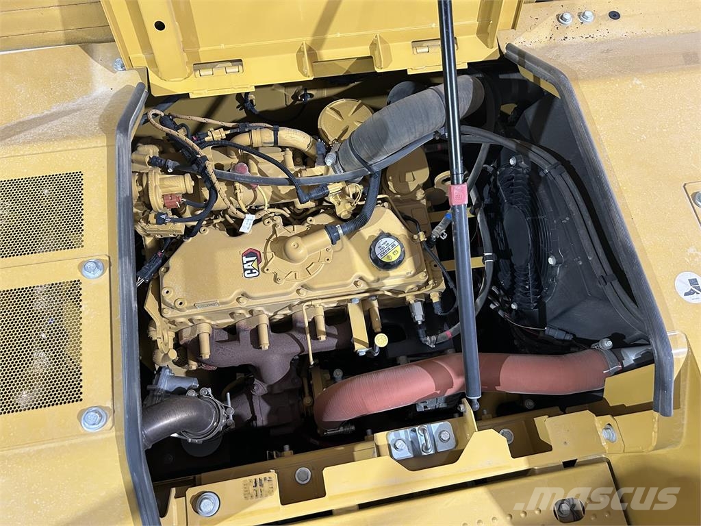 CAT 317 Bagri goseničarji