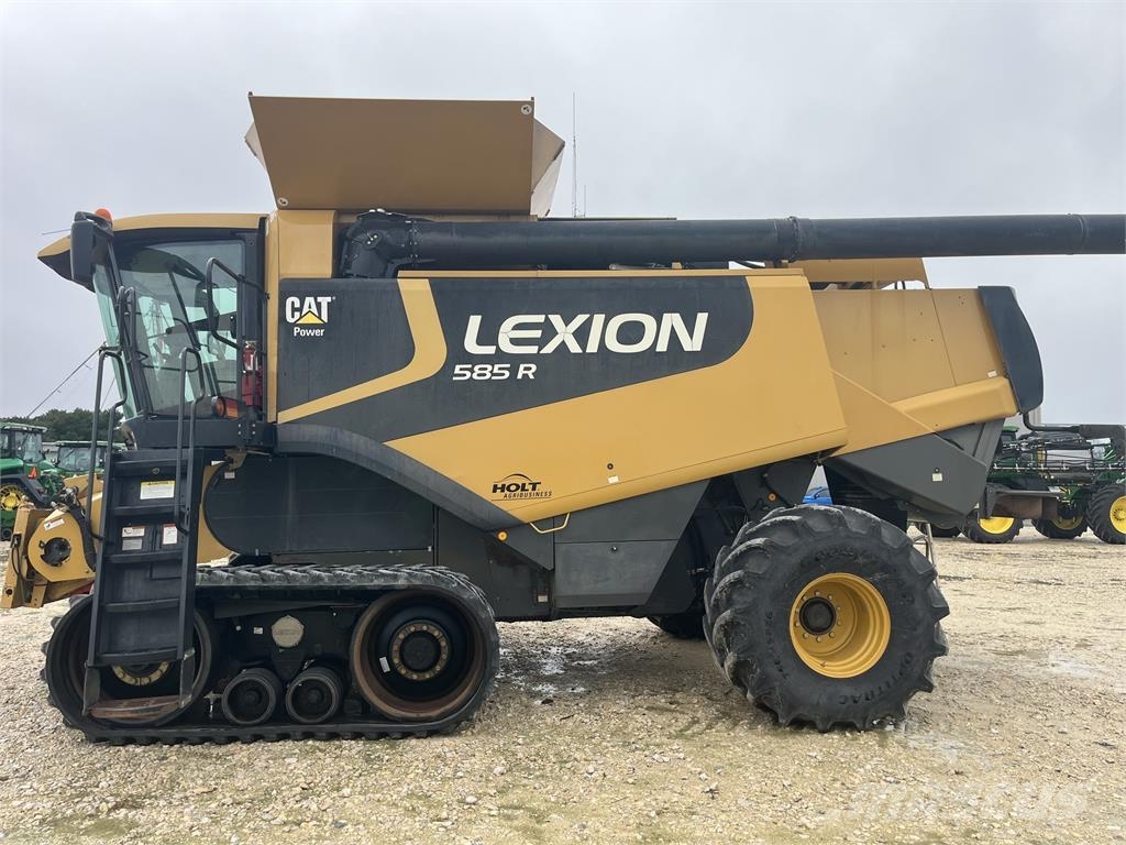 CAT 585R 聯合收穫機
