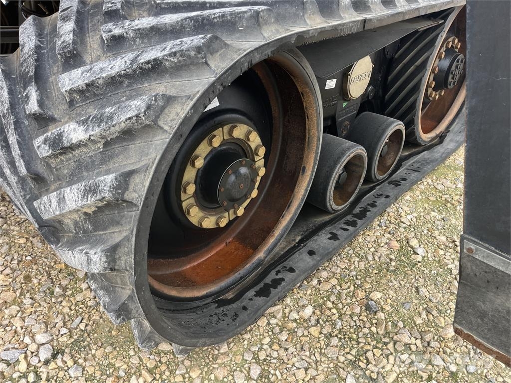 CAT 585R 聯合收穫機