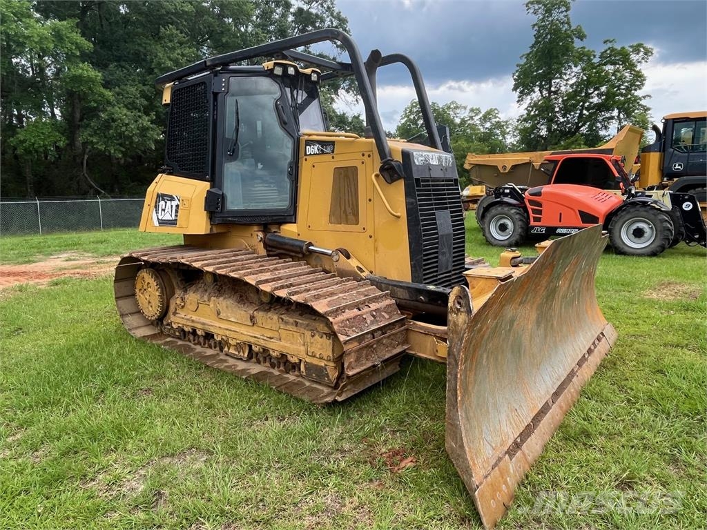 CAT D6K2 Crawler dozers