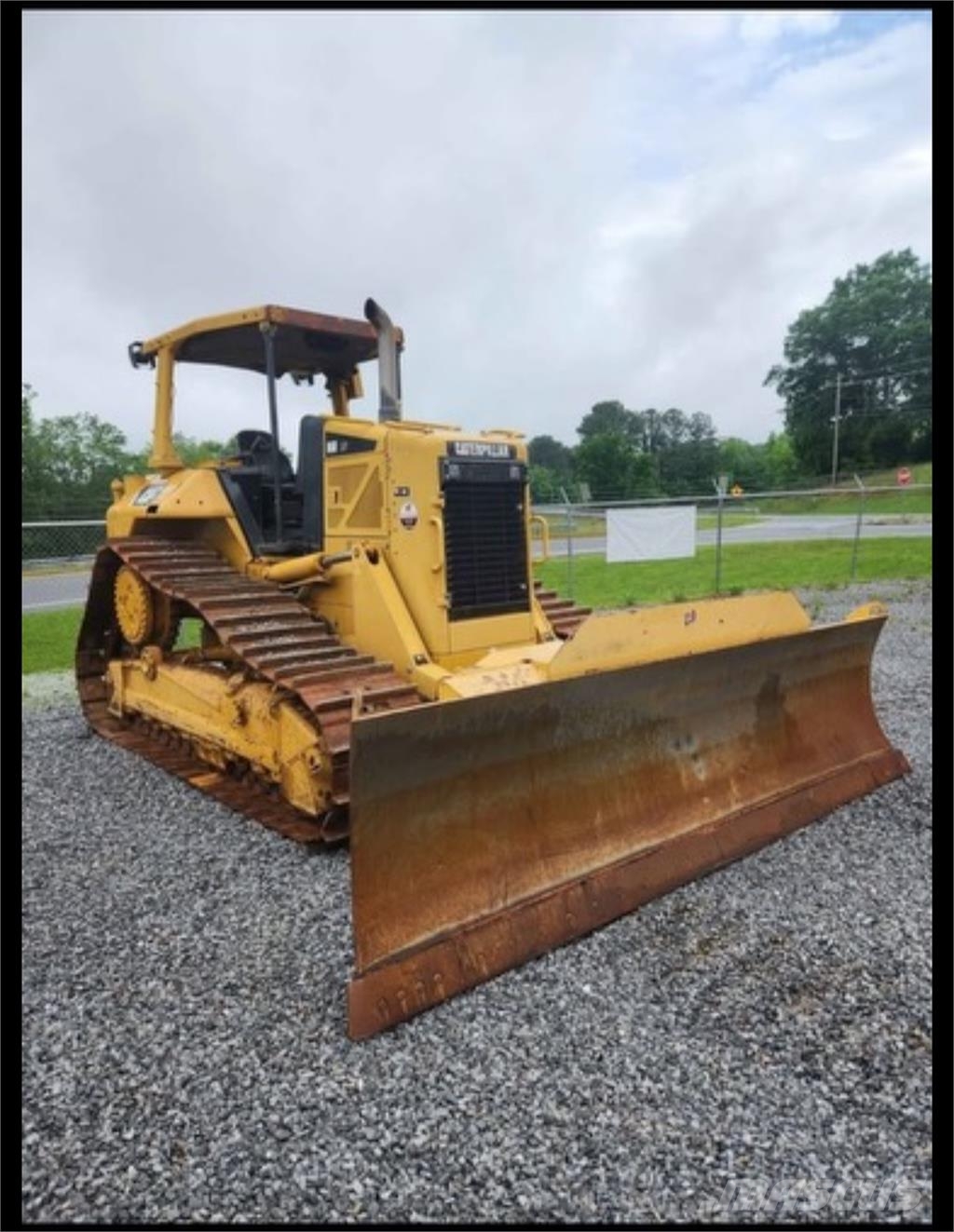 CAT D6N Kāpurķēžu buldozeri