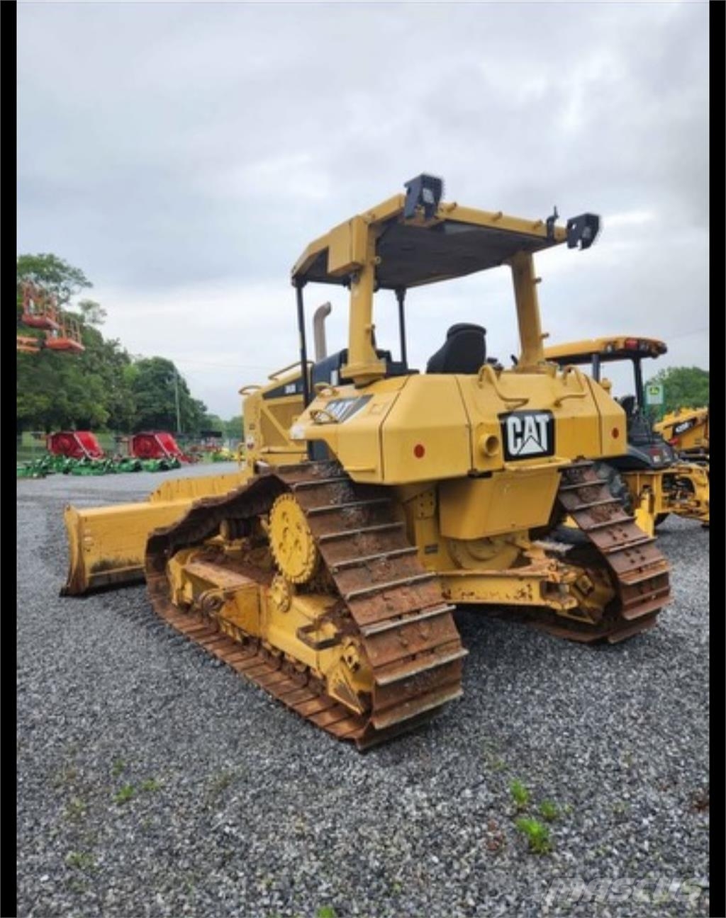 CAT D6N Kāpurķēžu buldozeri