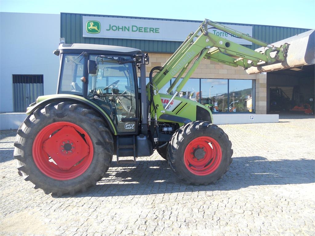 CLAAS AXOS 340 Traktori