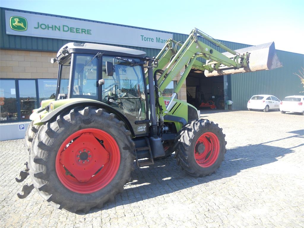 CLAAS AXOS 340 Traktori