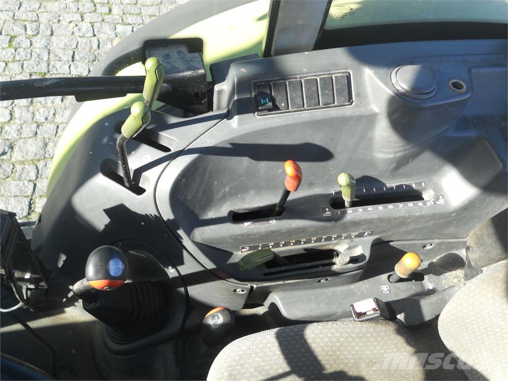 CLAAS AXOS 340 Traktori