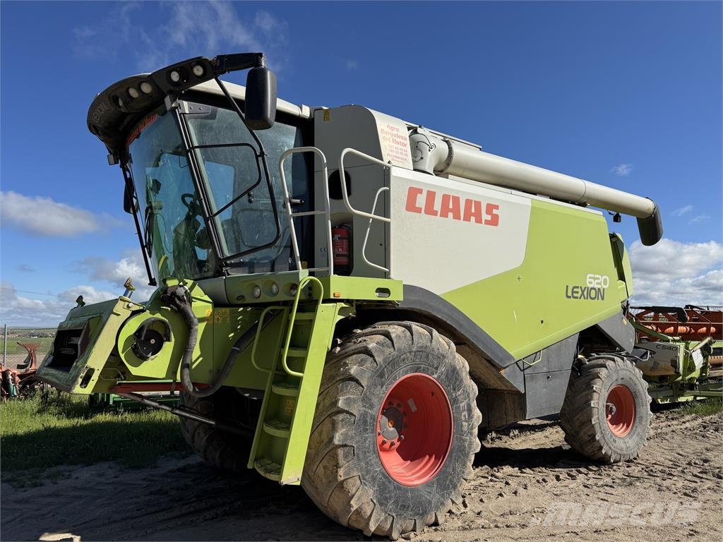 CLAAS LEXION 620 Sklízecí mlátičky
