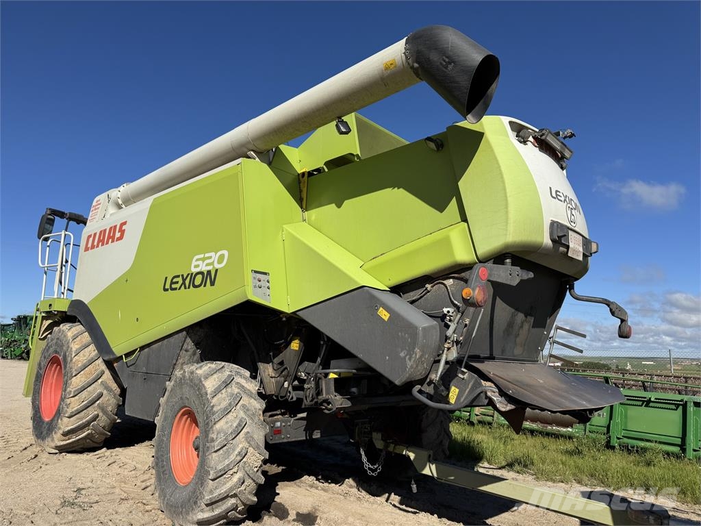 CLAAS LEXION 620 Sklízecí mlátičky