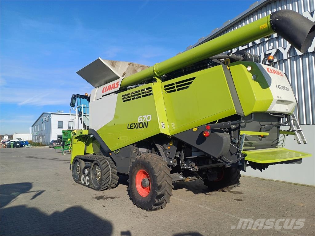 CLAAS Lexion 670 TT Mietitrebbiatrici