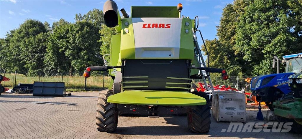 CLAAS Lexion 670 Θεριζοαλωνιστικές μηχανές