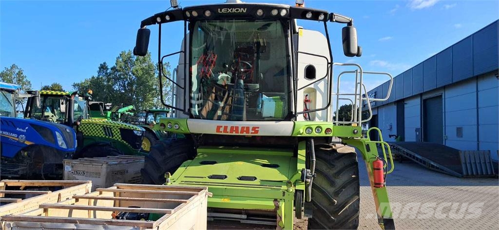 CLAAS Lexion 670 Θεριζοαλωνιστικές μηχανές