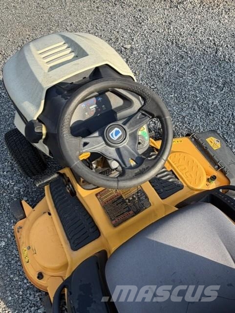 Cub Cadet LTX1050 Päältäajettavat ruohonleikkurit