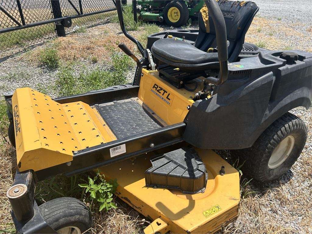 Cub Cadet RZT 54 Segadoras profesionales
