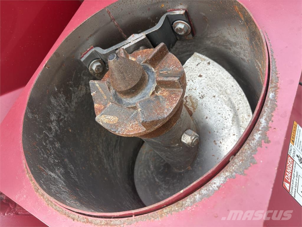 Demco 650 مقطورة حبوب