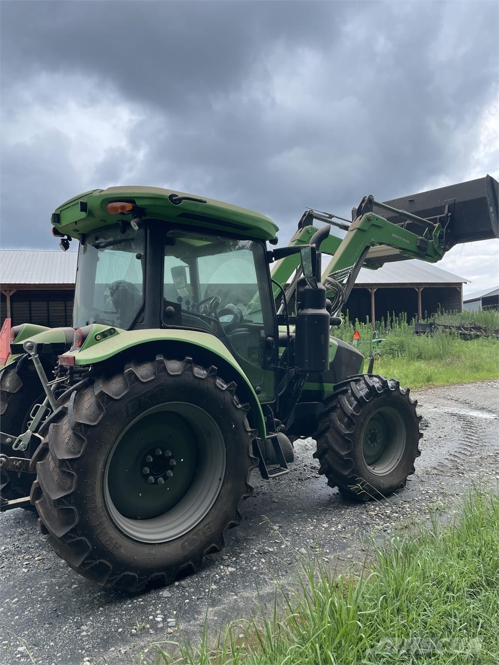 Deutz Fahr 5120G جرارات مدمجة