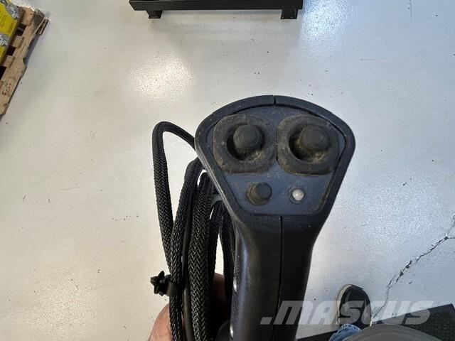  EVH Hardee EV1442 草捆撕碎機、切割機、拆袋機
