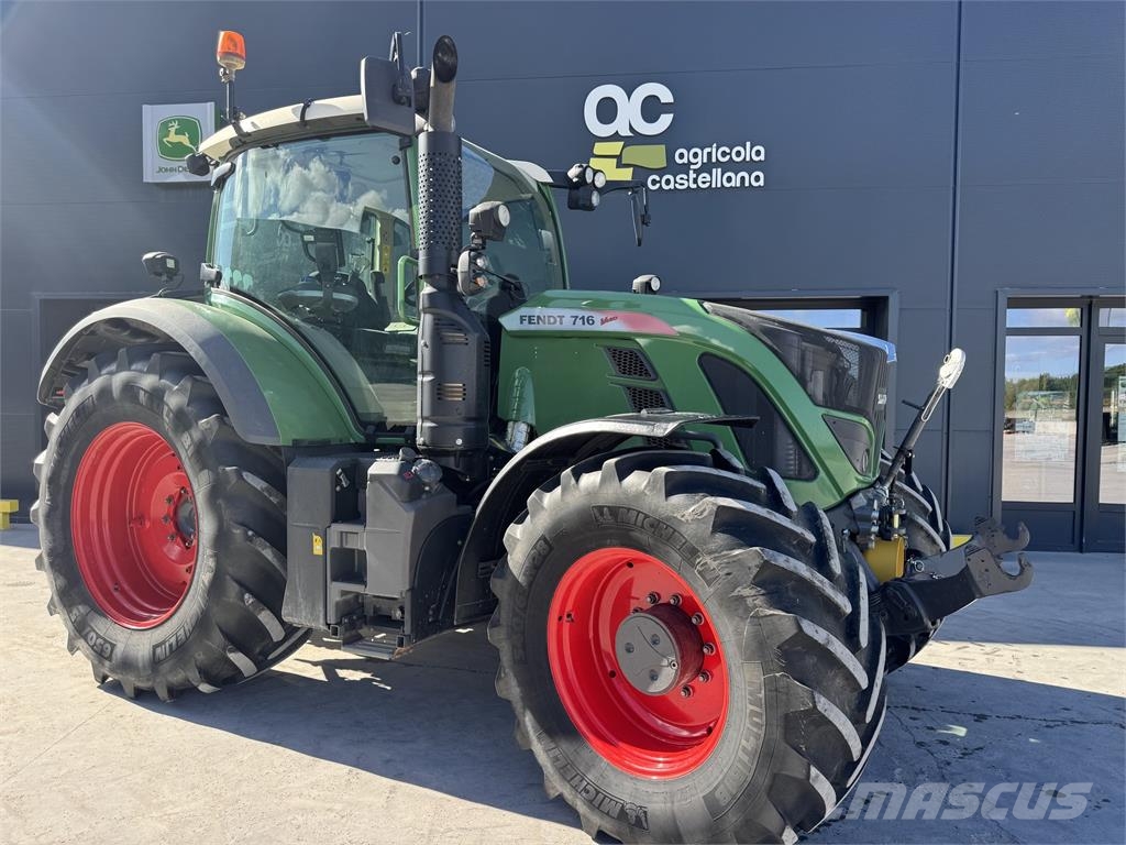Fendt 716 الجرارات