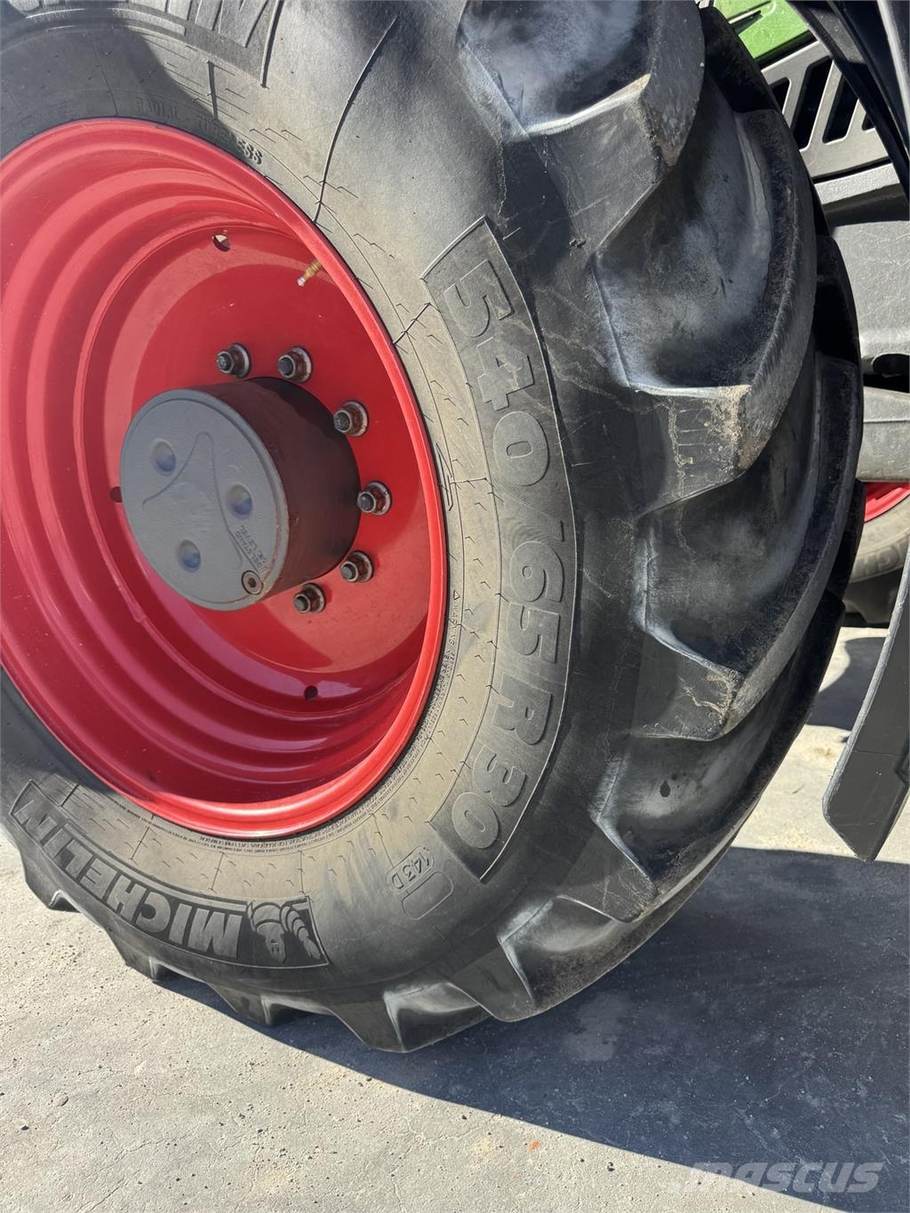 Fendt 718 الجرارات