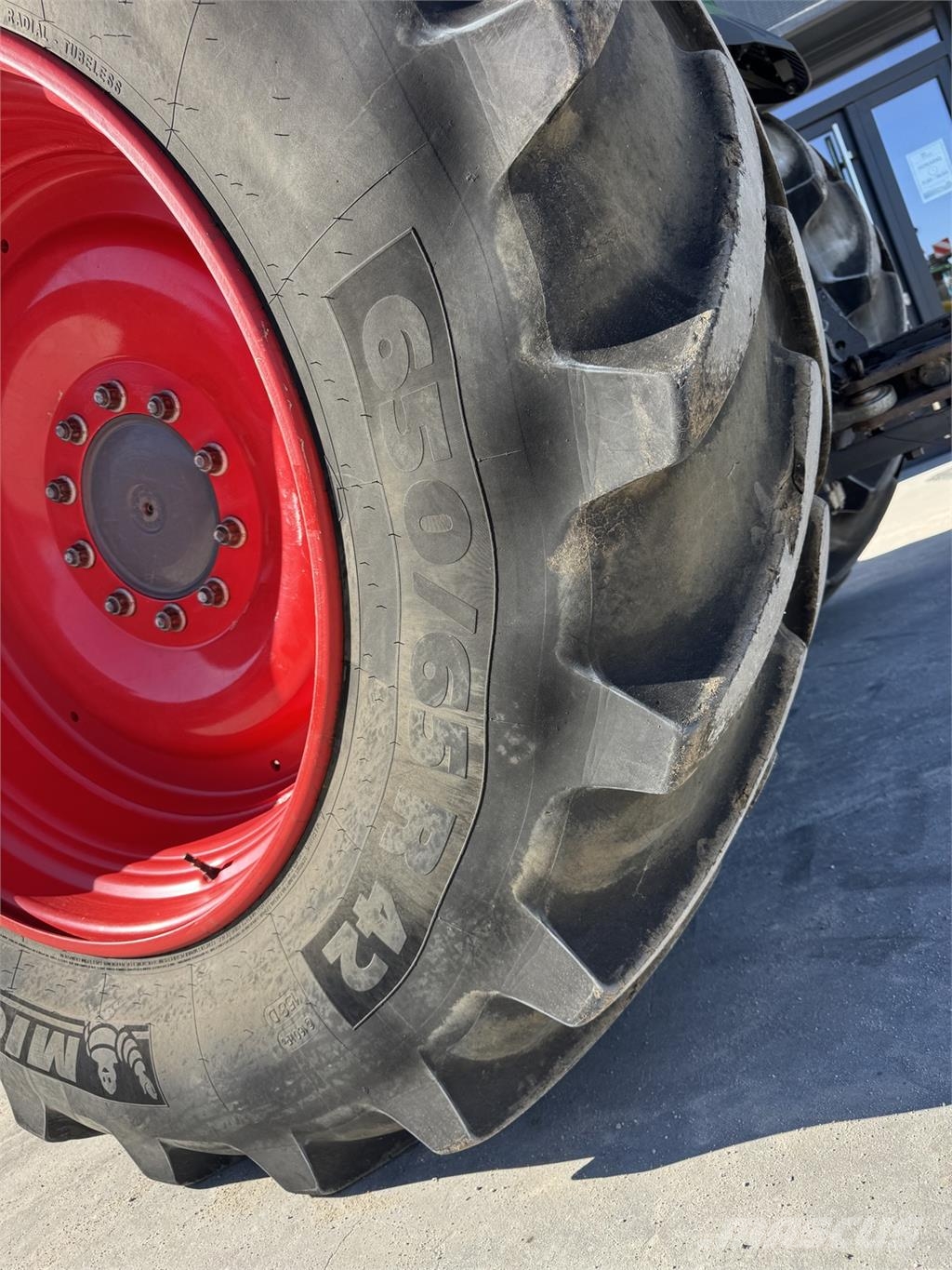 Fendt 718 الجرارات