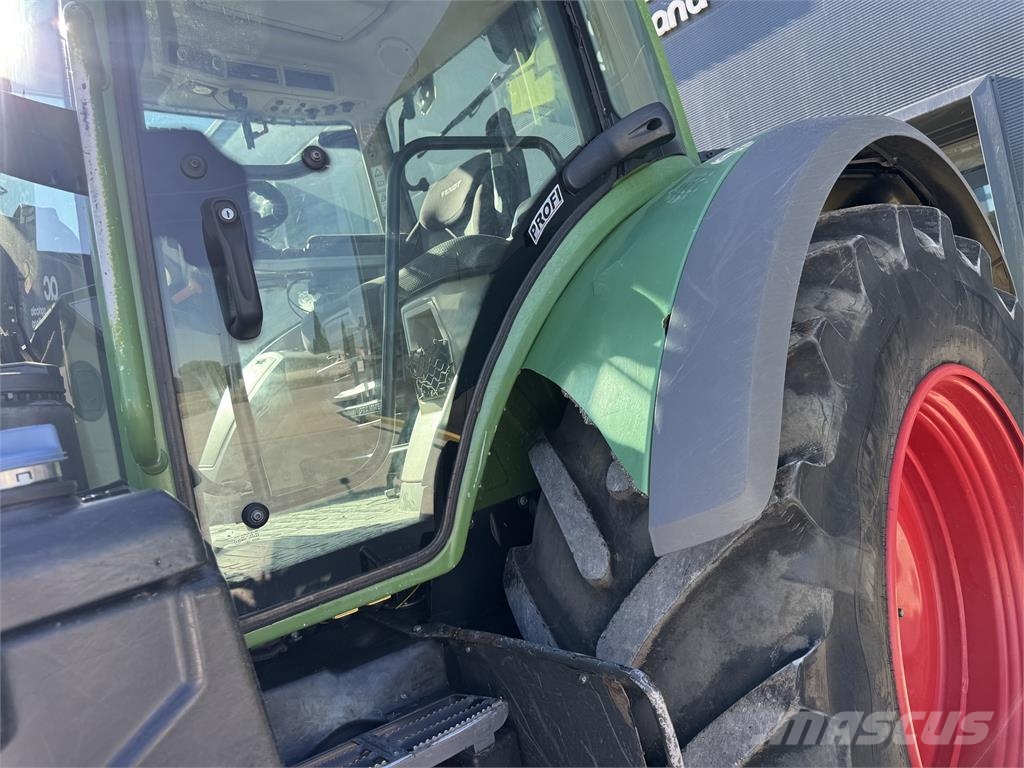 Fendt 718 الجرارات