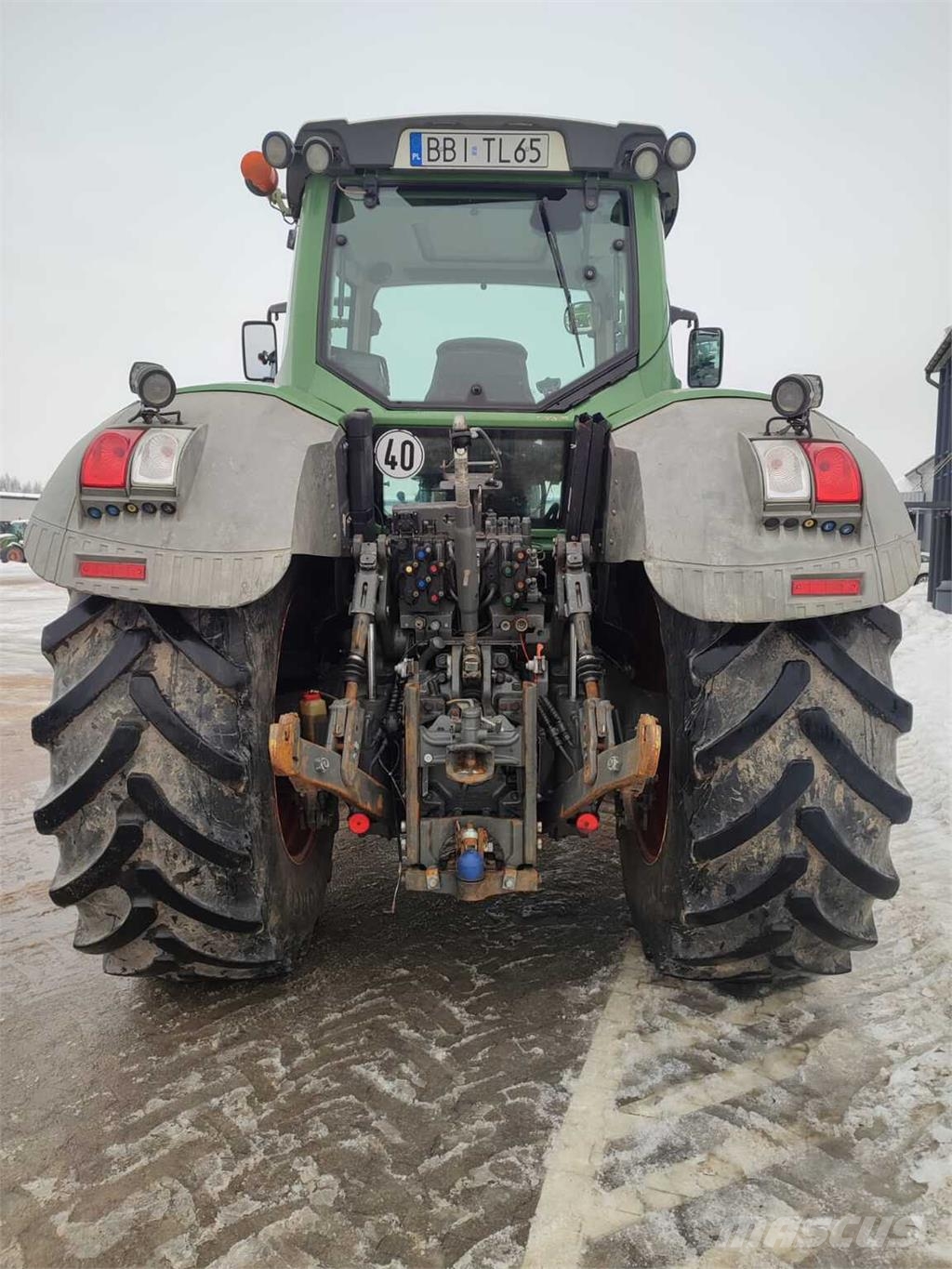 Fendt 828 Tractors