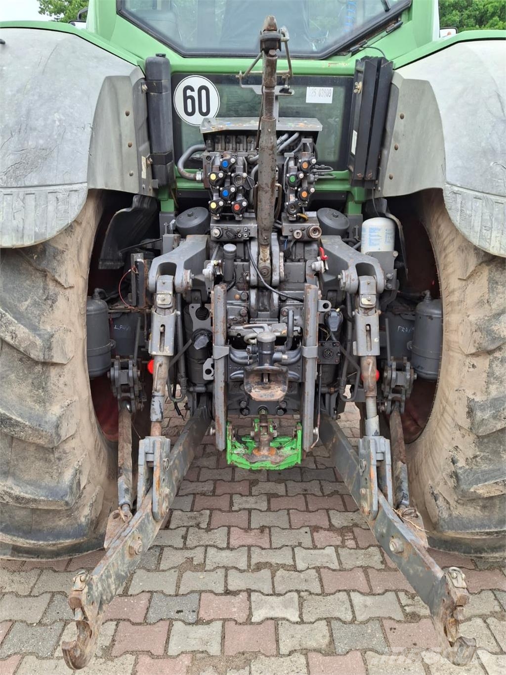 Fendt 927 الجرارات