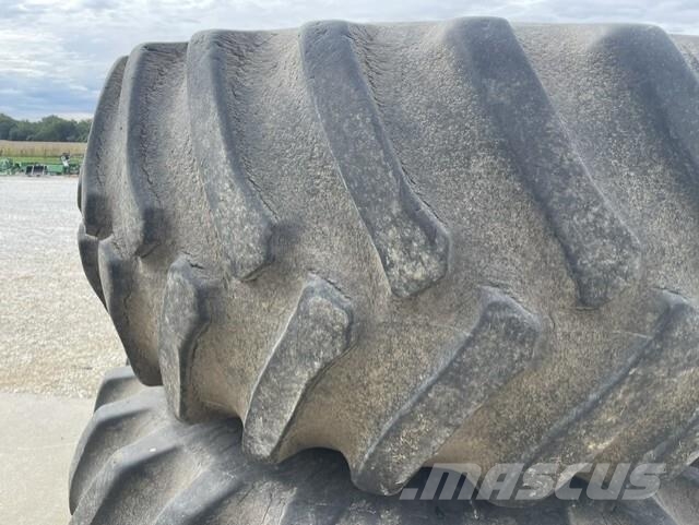 Firestone 30.5x32 Combine Tires Wheels Rehvid, rattad ja veljed