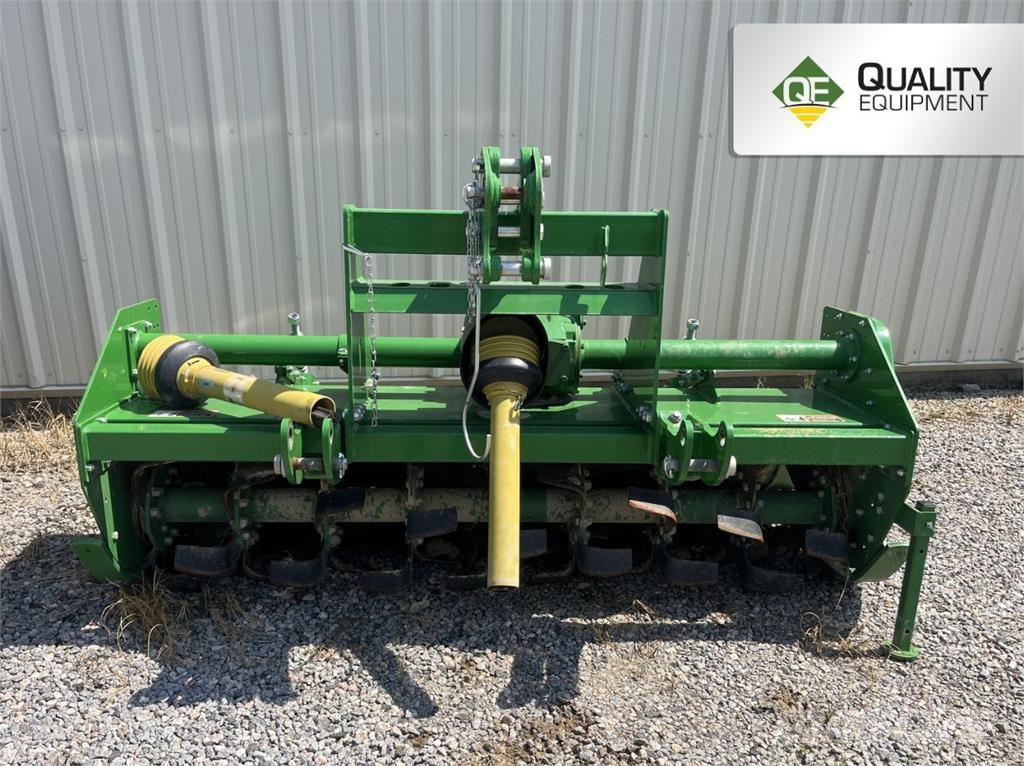 Frontier RT2383 الكاسحات وقلابات التربة ذات المحركات