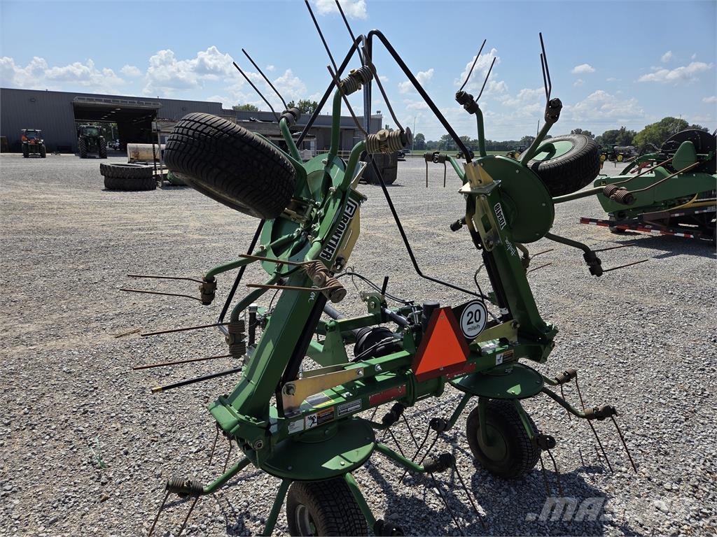 Frontier TD3418 耙與翻草機