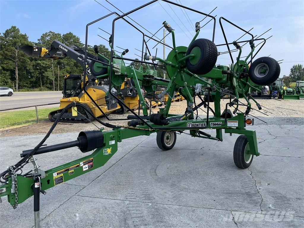 Frontier TD3427 Raker og høyvendere