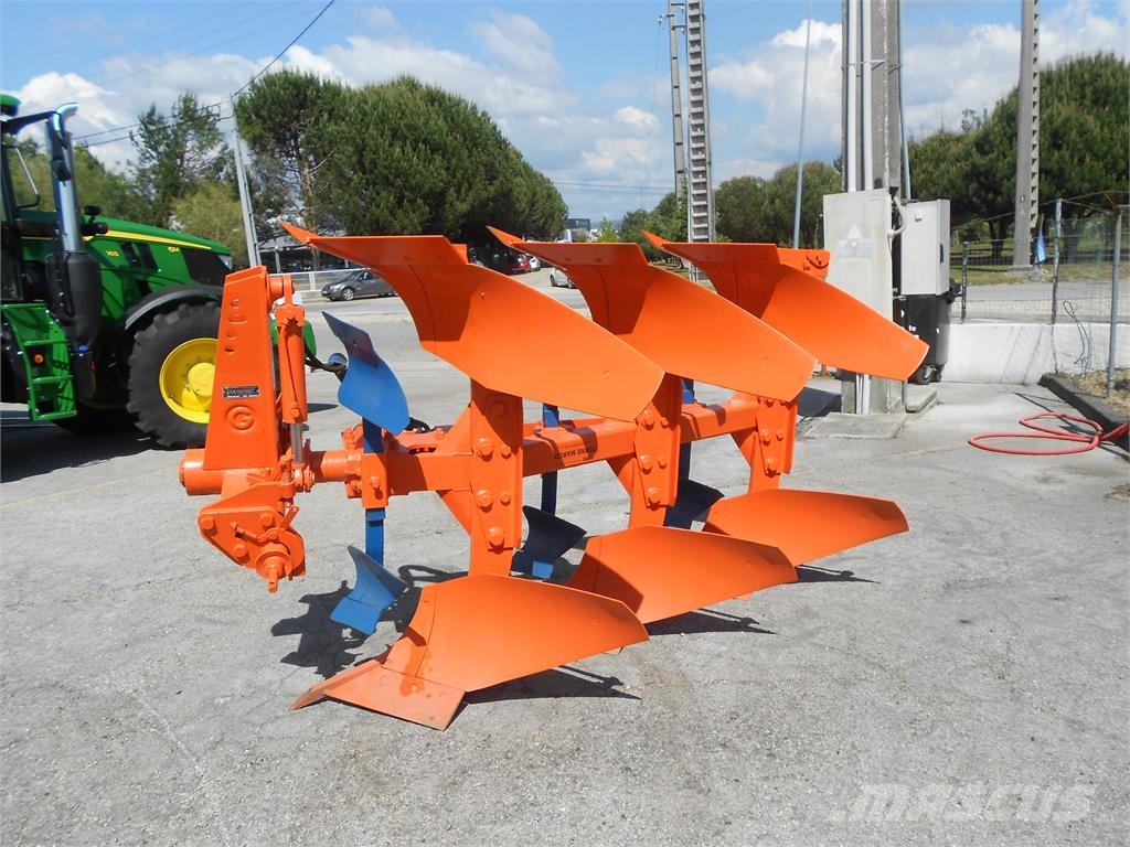 Galucho CH3-14HC/R Reversible ploughs